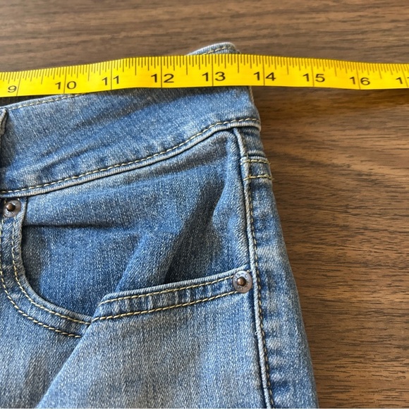 Levi's Light Blue Women's Flare Jeans - Picture 8 of 11